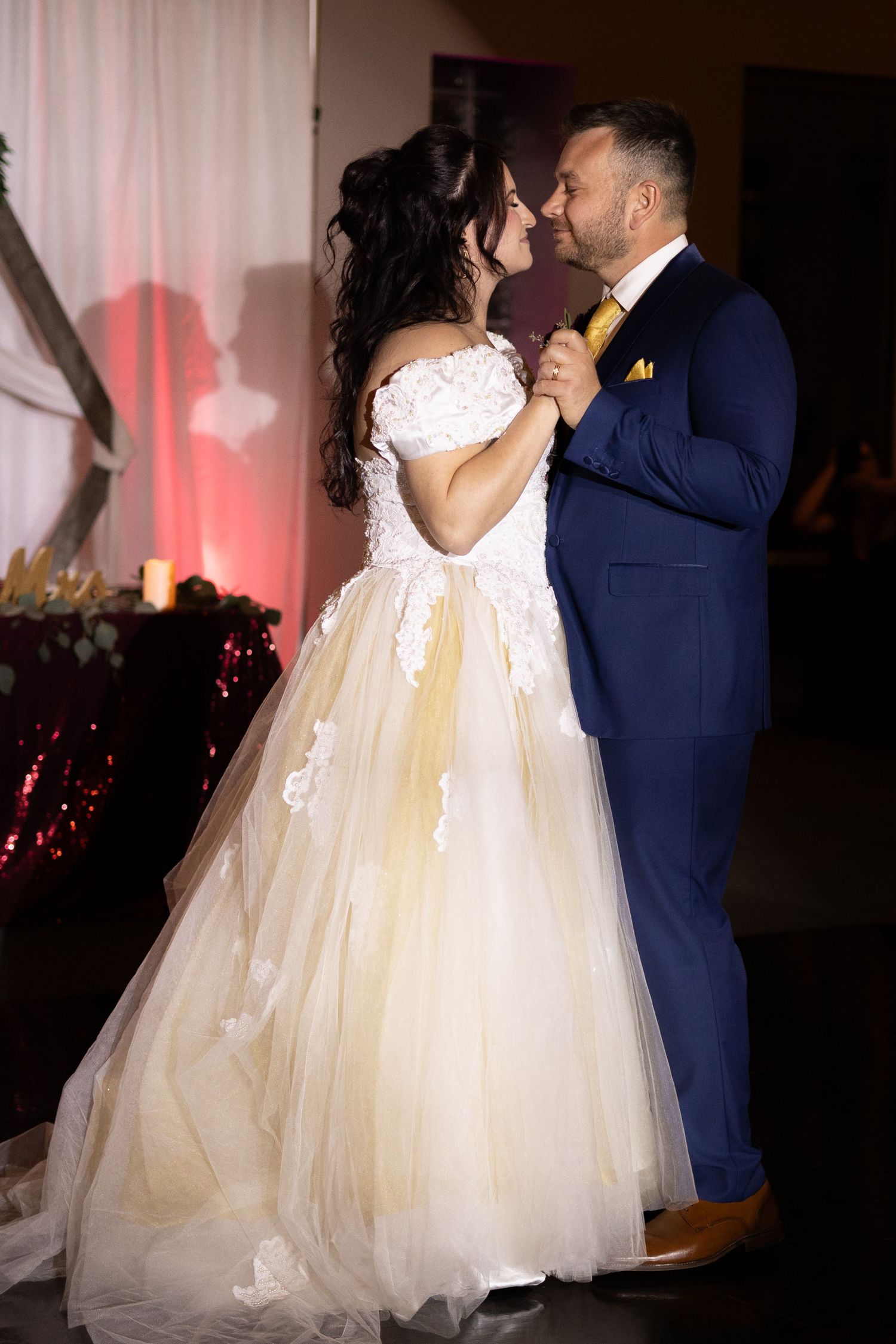 Channel Side Club in Palm Coast Florida. Wedding photography of elegant wedding reception. Couple has first dance.