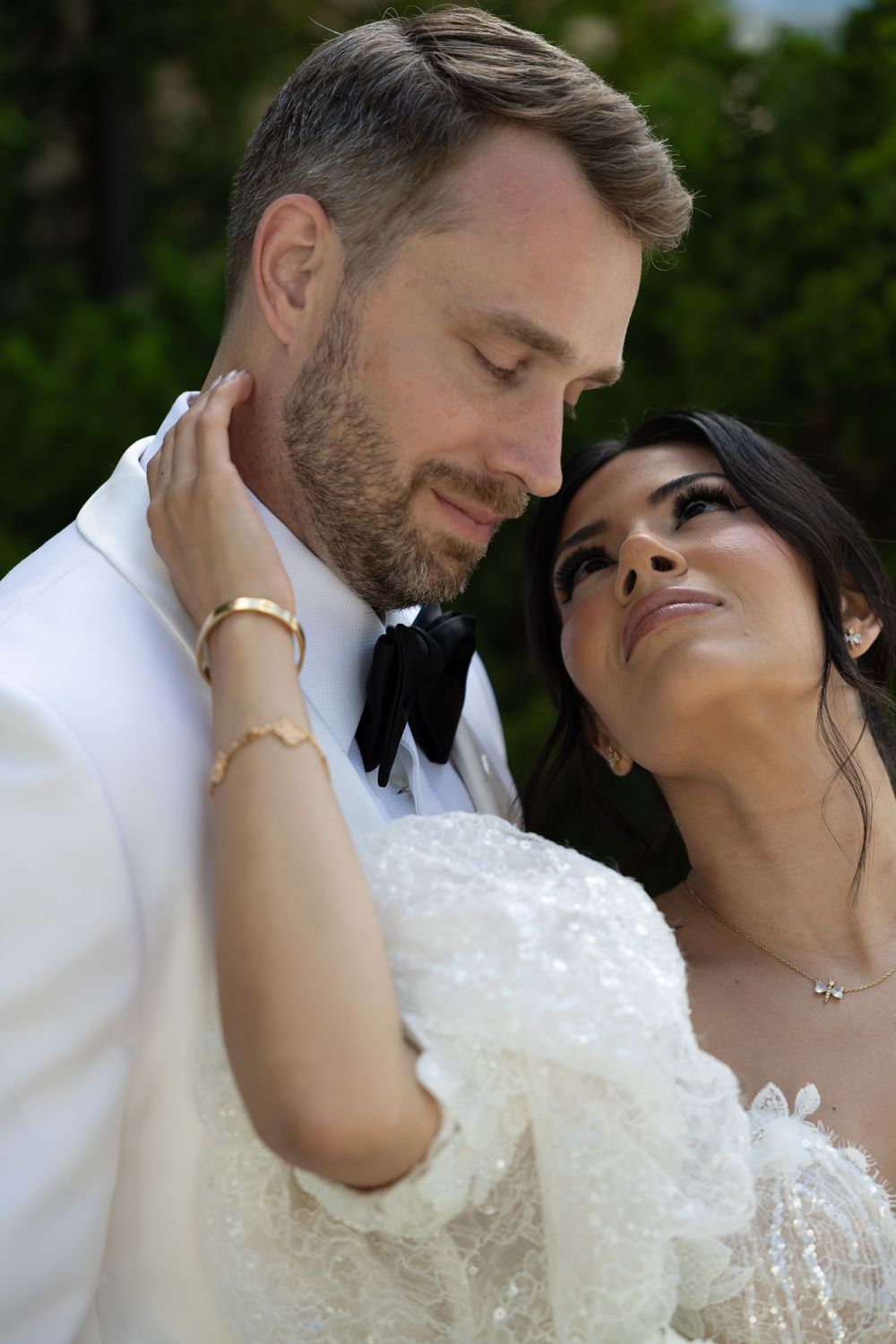 Bride and groom in dramatic picture at The Bath Club in Miami