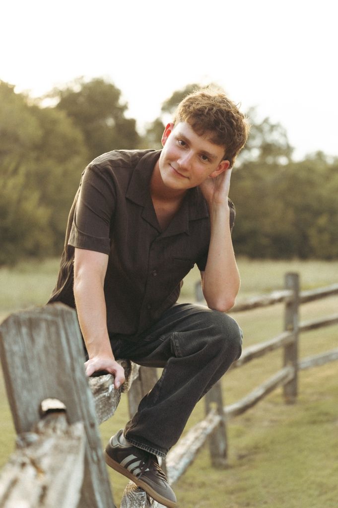 Fall senior pictures for a high school senior in the Plano Texas area.