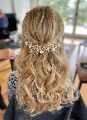 hafuphalfdown)hairstyles_sydneyweddinghair