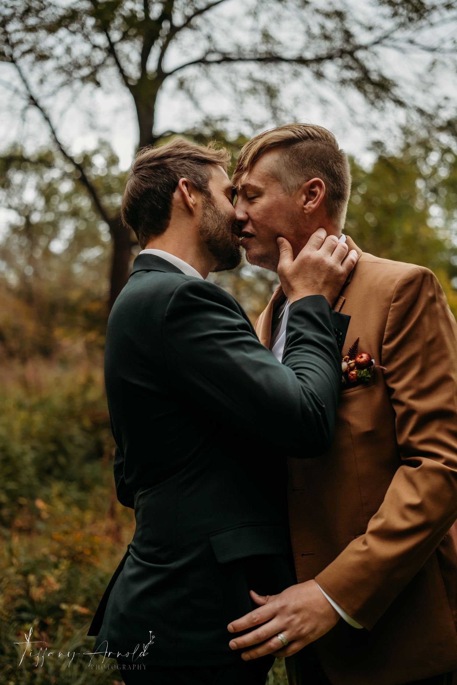 Wedding photography for all couples in Missouri
