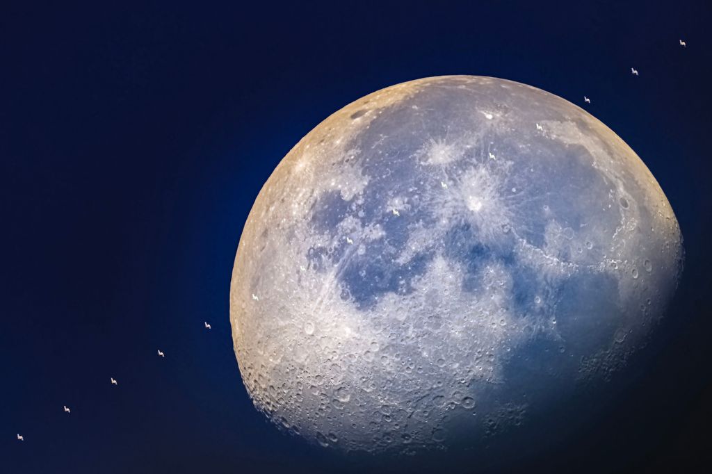 INTERNATIONAL SPACE STATION TRANSITS THE MOON