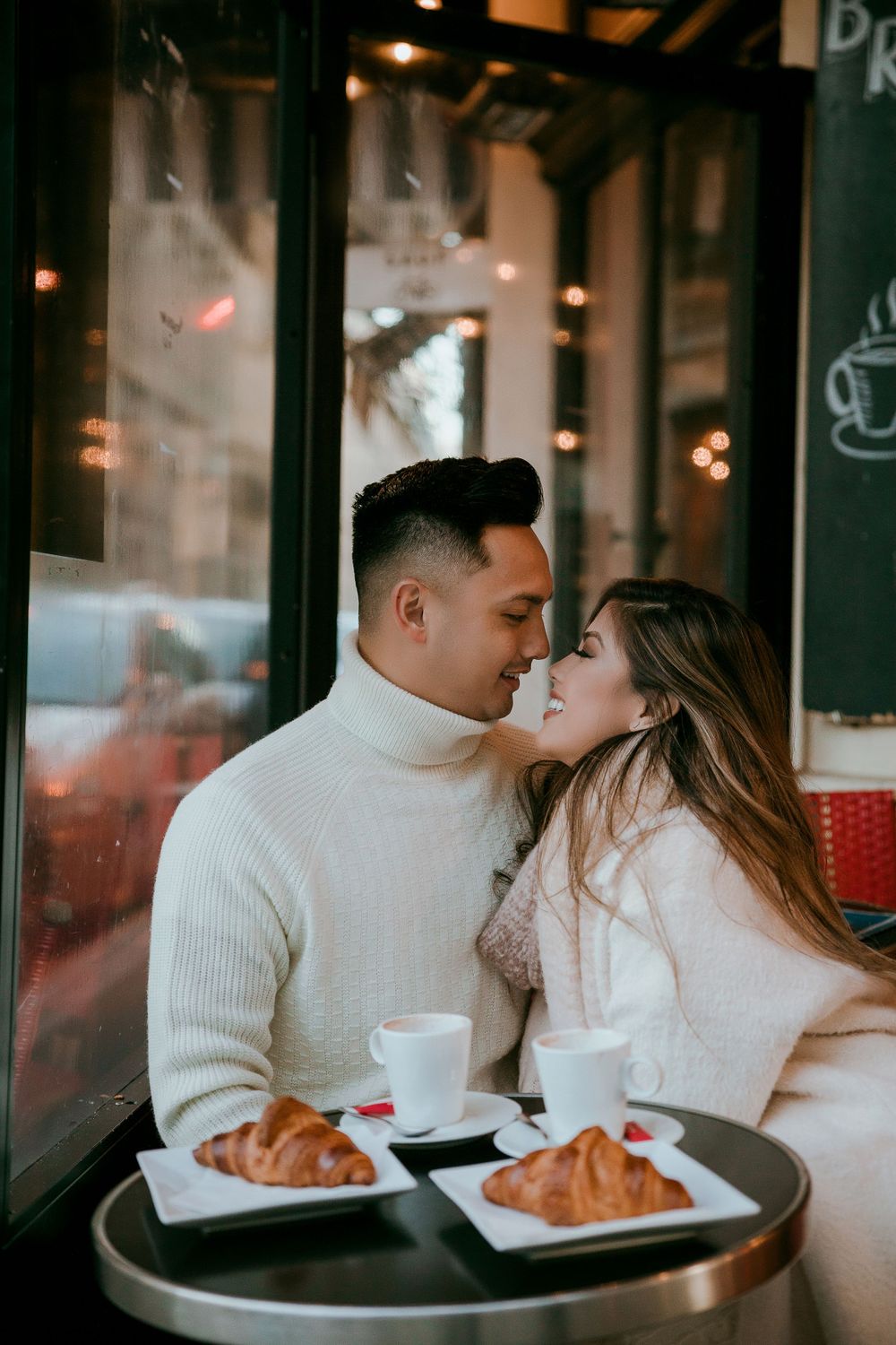 BACH Photography
Bride and Groom
Engagement
Paris
France
Europe
Seine
Tour Eiffel
Rivoli
Couple Session
Photoshoot