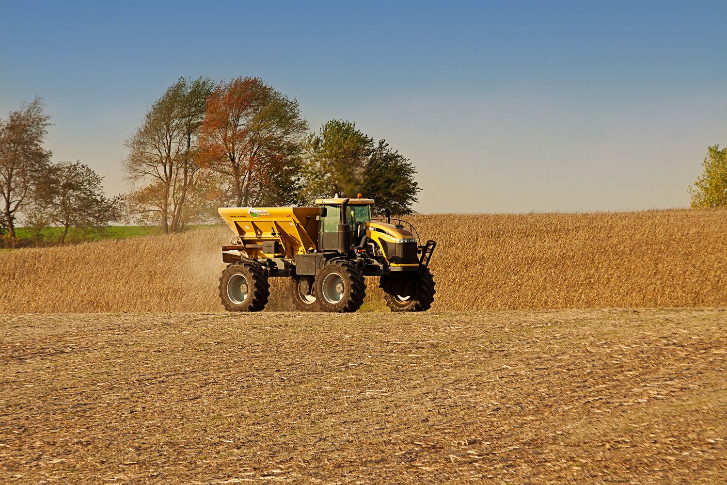 Agriculture spreader/floater spreading rye