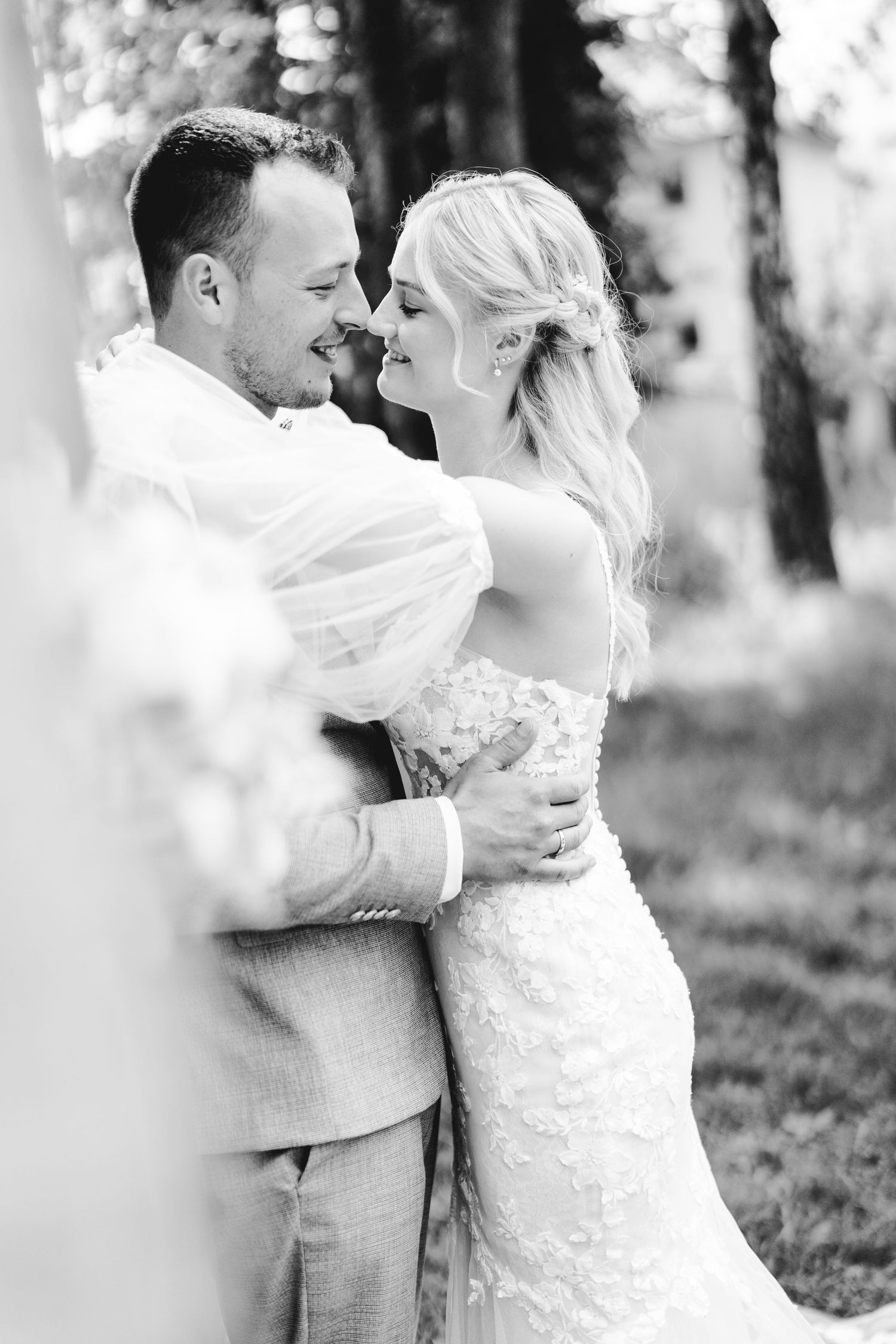 Hochzeitsfotografie im Kloster Heiligkreuztal mit First Look, Ramona Maier