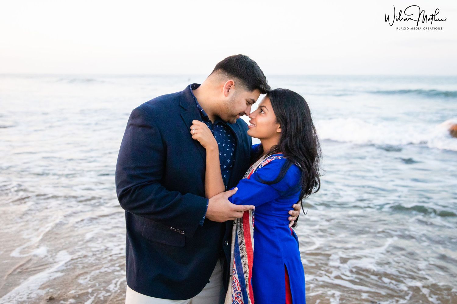 Montauk-Newyork-is-one-of-the-few-Long-Island-vineyard-for-engagement-sessions-photography