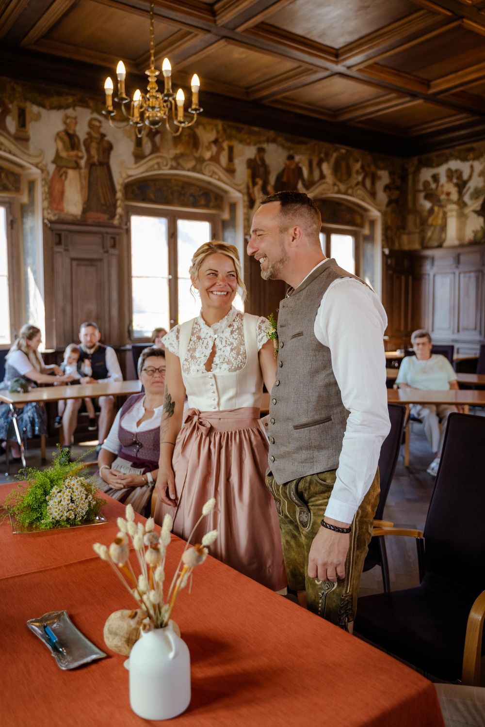 Reportage Hochzeitsfotograf standesamtliche Trauung Berlin Günstiger Fotoshooting Schloss Charlottenburg Shooting