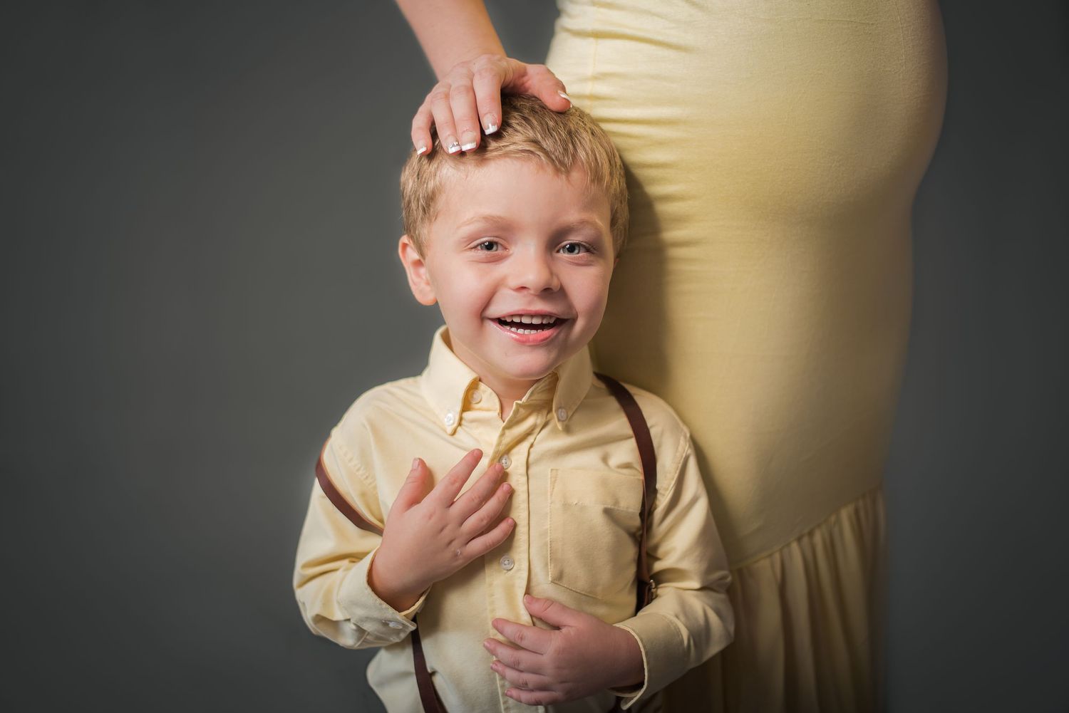maternity, boy, mom, son, yellow