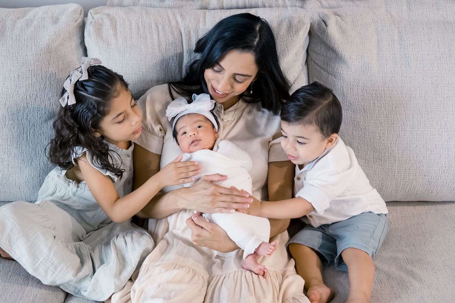 newborn family session in Salt Lake City Utah.