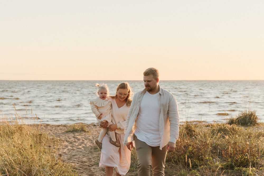 Moment - Dokumentaarinen perhekuvaus - Valokuvaaja Oulu - Saaga Visuals - Tarinallinen kuvaus - Miljöökuvaus - Valokuvat