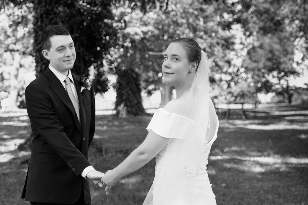Outdoor elopement photography near Charlottesville, Virginia in black and white