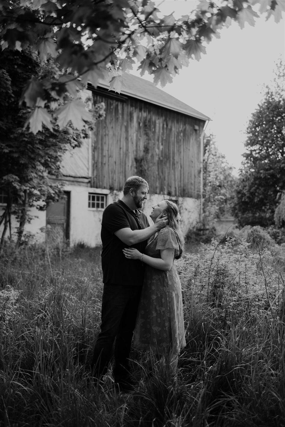 Scotsdale Farm engagement session - Barrie engagement photographer
