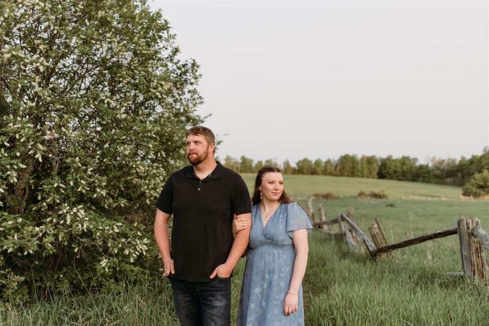 Scotsdale Farm engagement session - Barrie engagement photographer