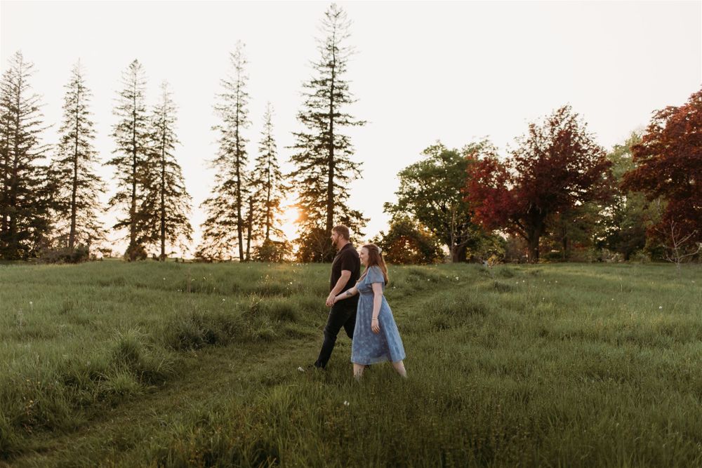 Scotsdale Farm engagement session - Barrie engagement photographer