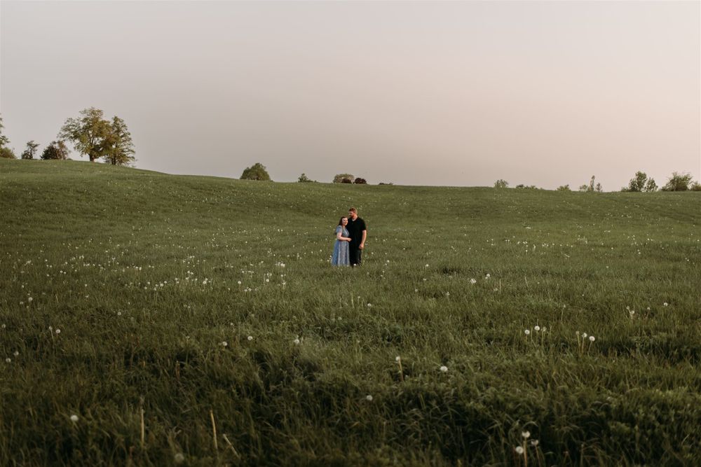 Scotsdale Farm engagement session - Barrie engagement photographer
