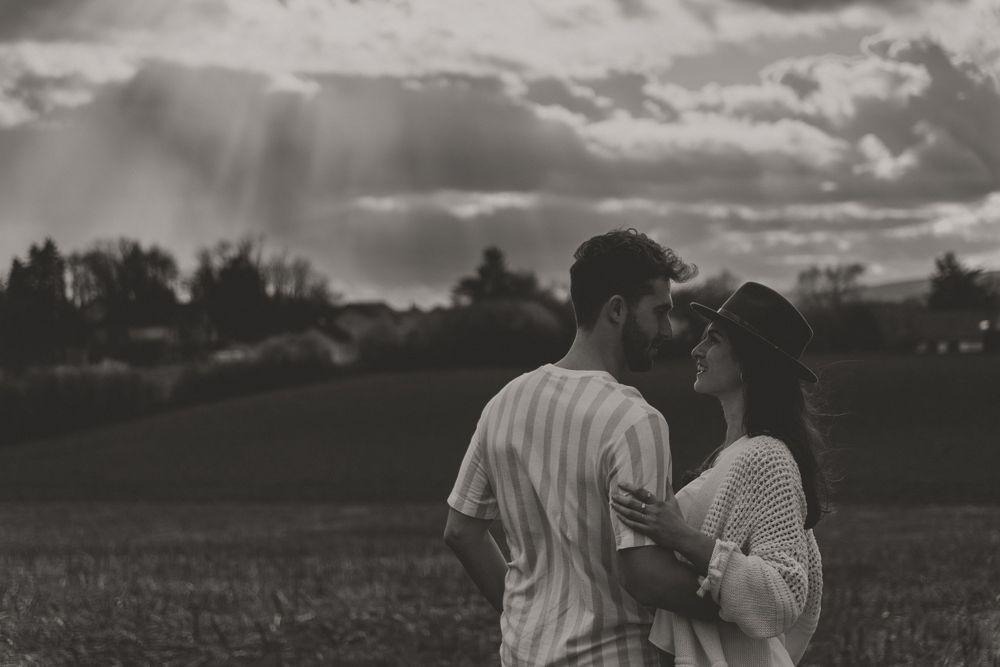 photographie couple amour relation lien complicité authenticité nature noir et blanc