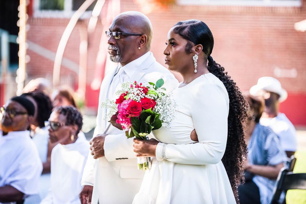 parkland washington state backyard summer wedding and reception