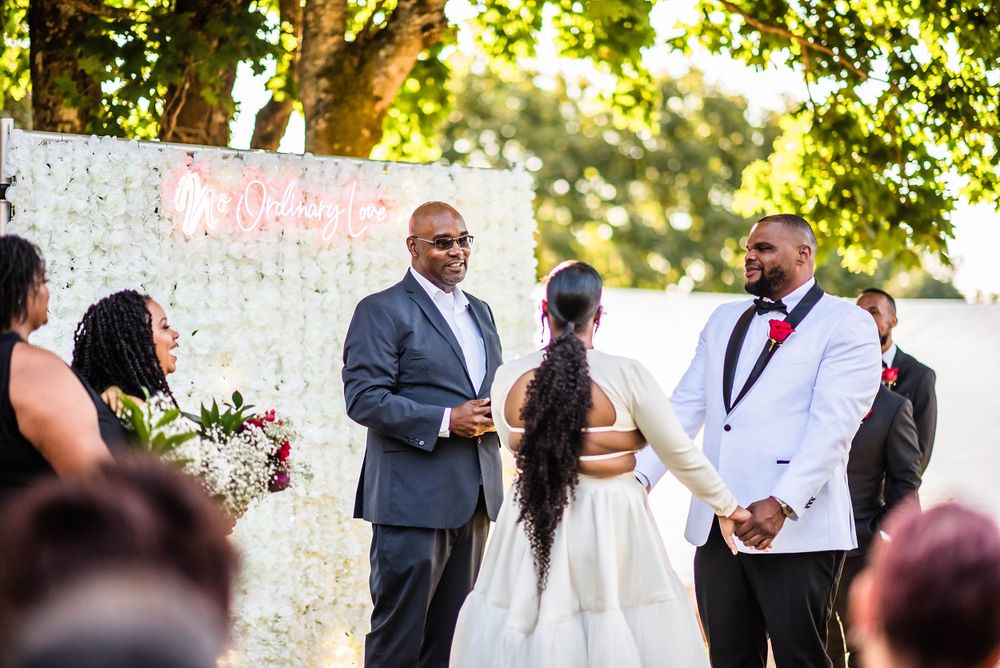 parkland washington state backyard summer wedding and reception