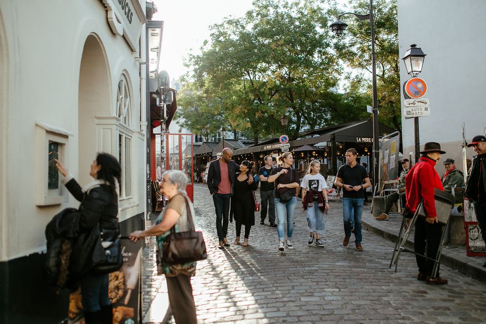 Paris engagement photo shoot