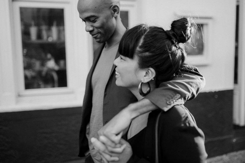 Paris engagement photo shoot