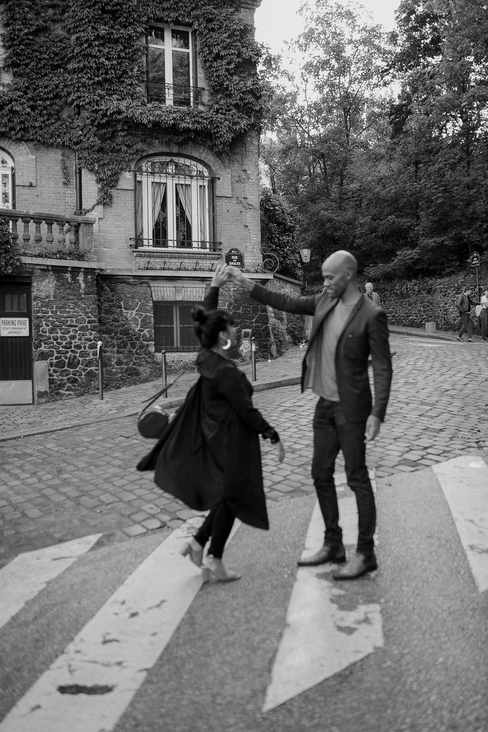Paris engagement photo shoot