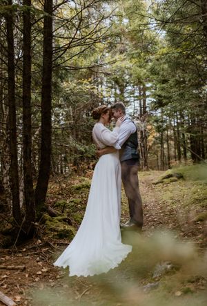 October micro wedding, Hammonds Plains, Nova Scotia - Charlotte Buckle Photography