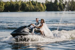 An intimate wedding on the lake near Perth, Ontario