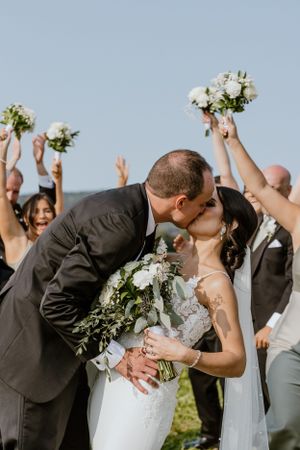 Wedding party photos at Blomidon wedding, Annapolis Valley, Nova Scotia Canada