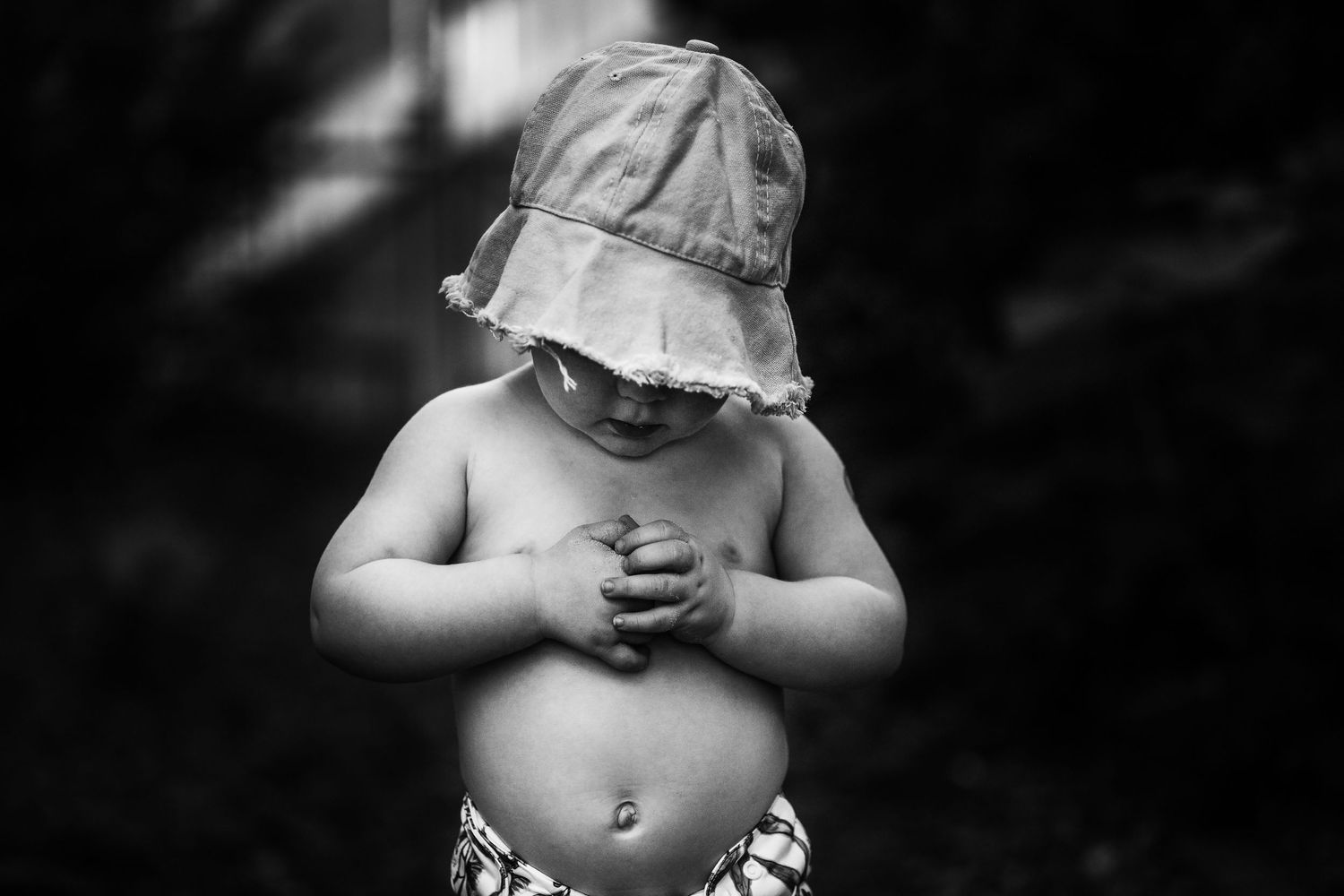 Lifestyle photographer family photographer newborn photographer