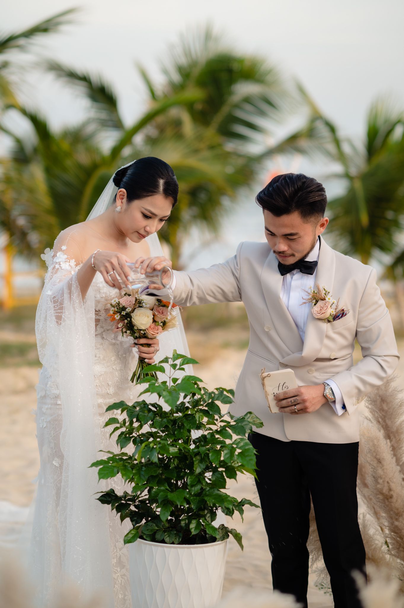 Emotional cinematic photography by Che Hoang Huy for Symphony by H Studio weddings.