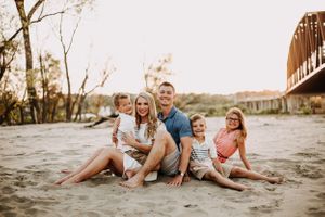 Outdoor Family session 
Omaha, NE
