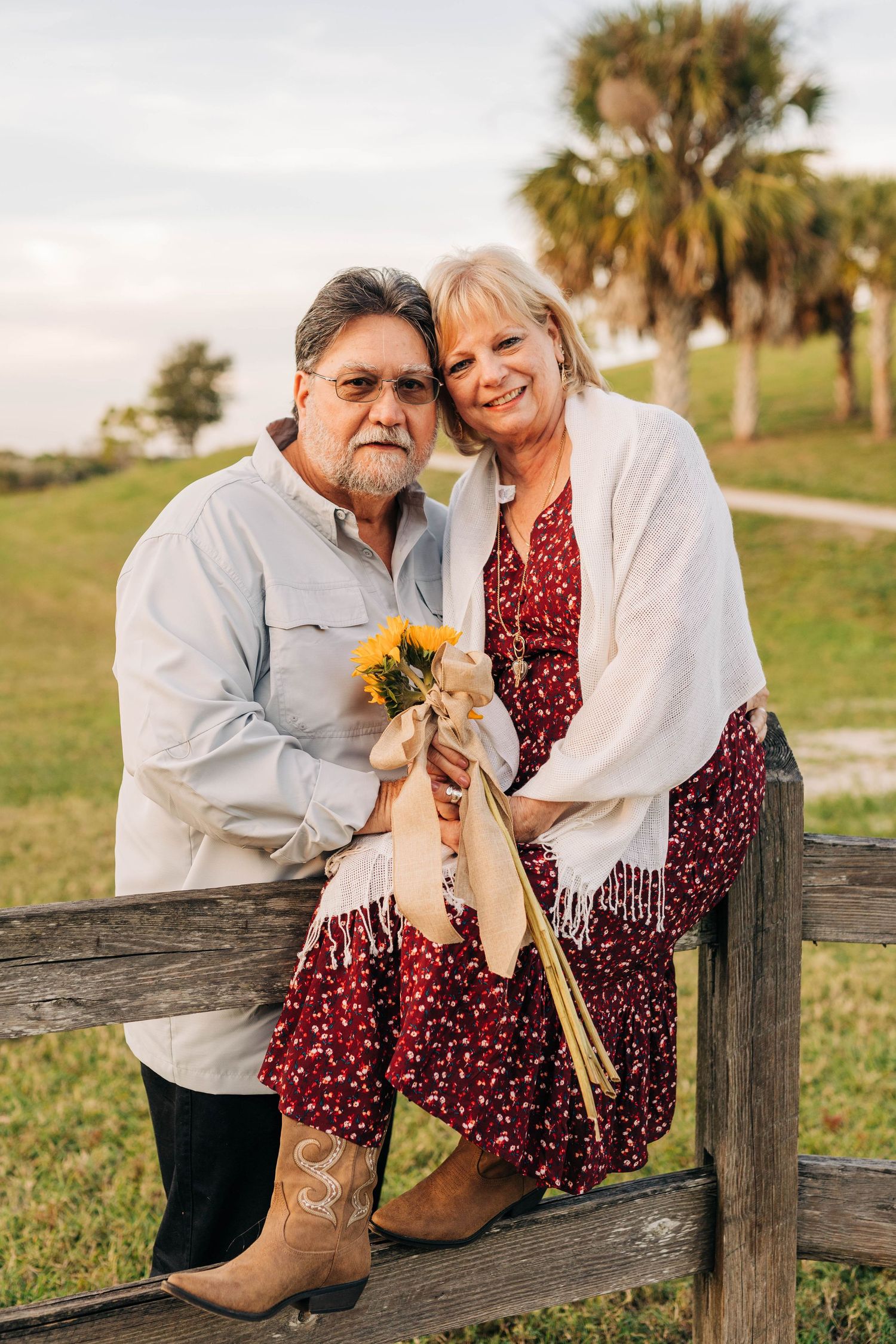 Sarasota wedding photographer vibrant and colorful wedding at Sarasota Wedding Venue, The Powel Crosley Estate.