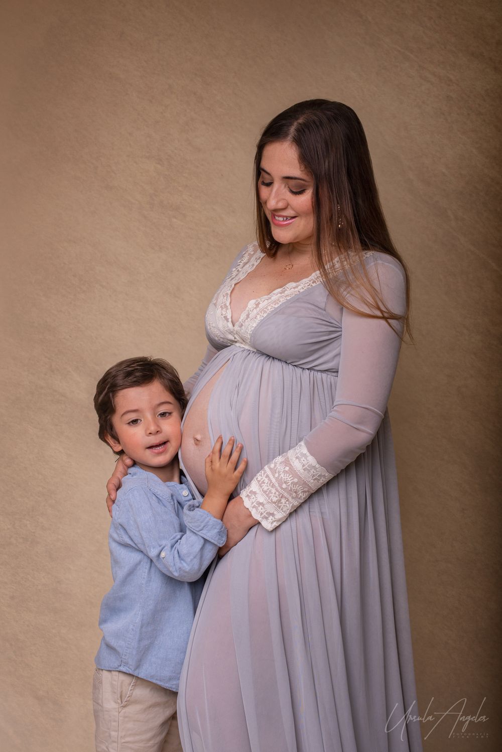 SESION EMBARAZO CON HIJO - ESTUDIO - URSULA ANGELES PHOTOGRAPHY