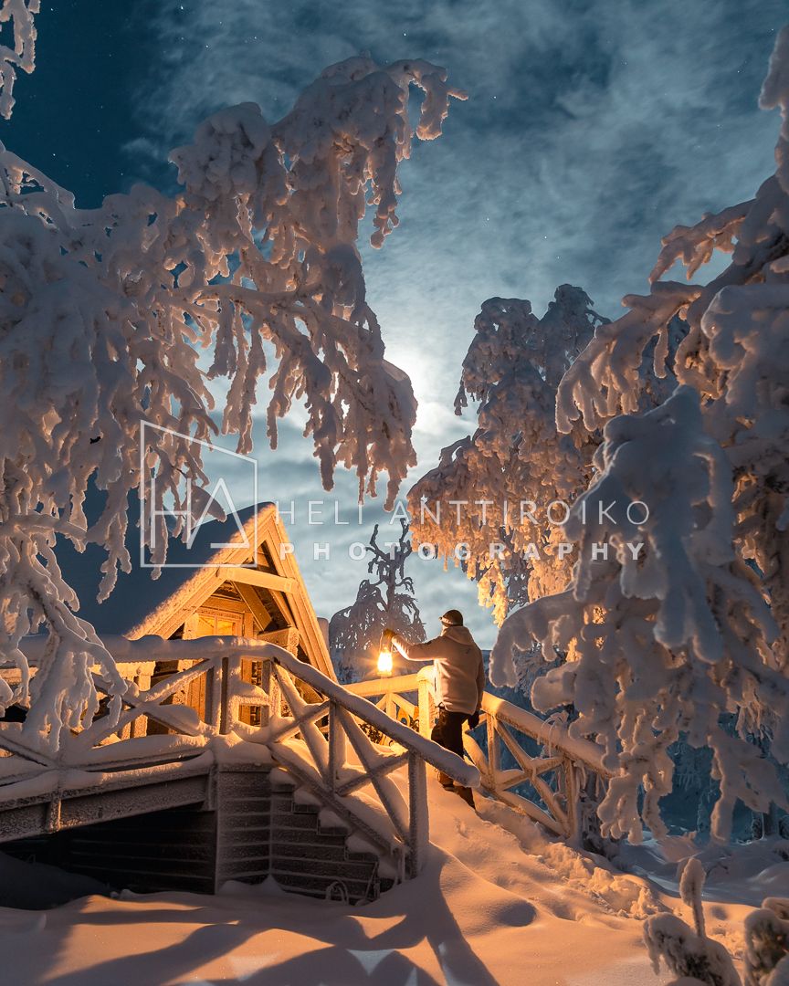 Lapland cabin at full moon