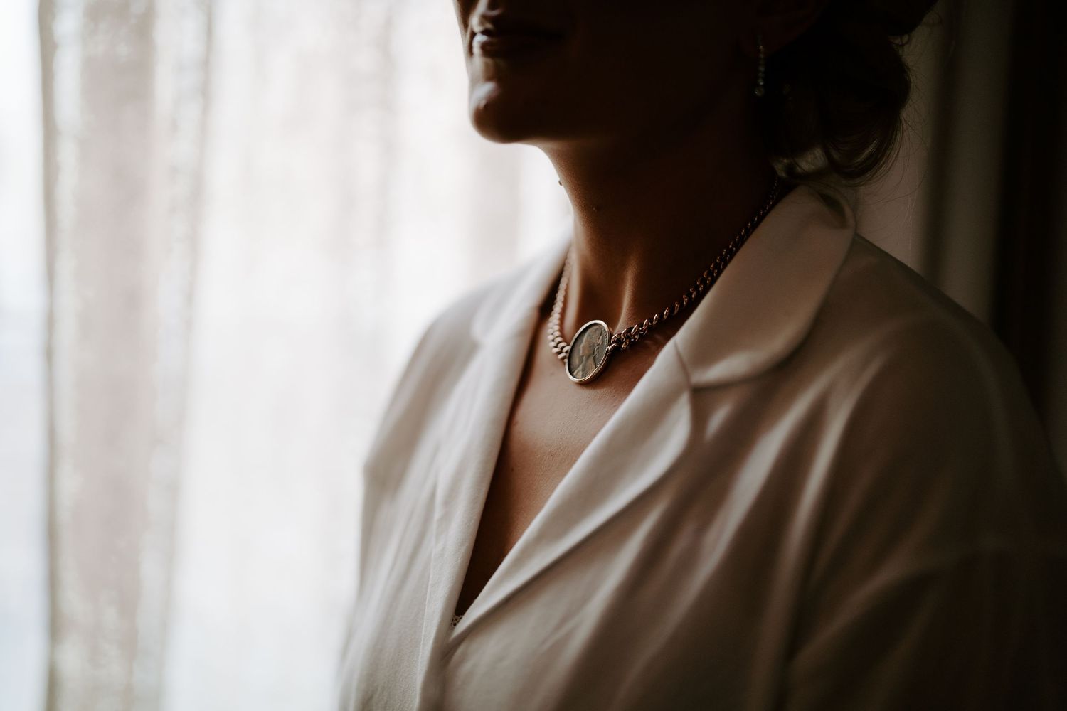 brides necklace at the Randolph hotel in Oxford