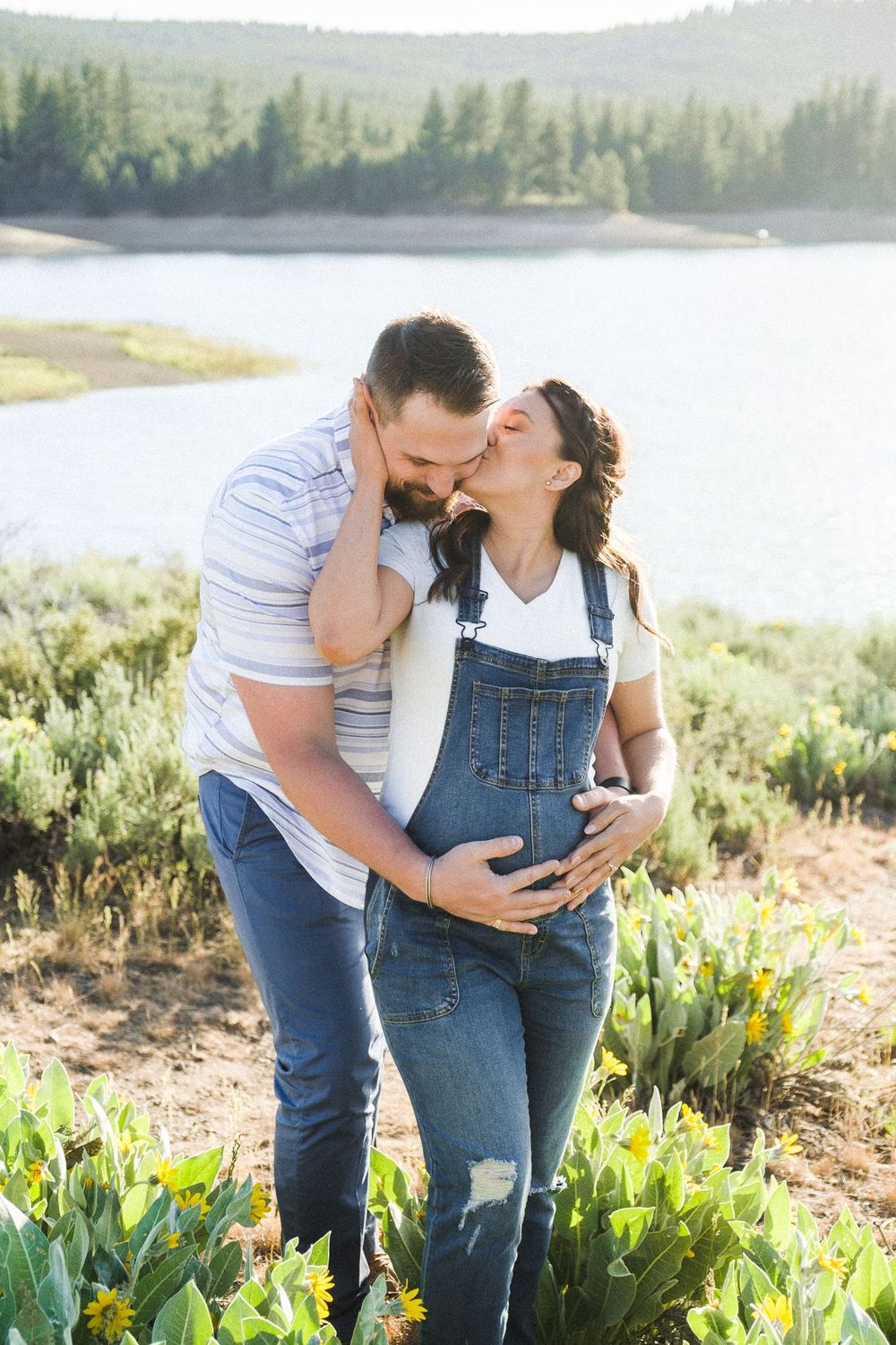 Lake Tahoe maternity session