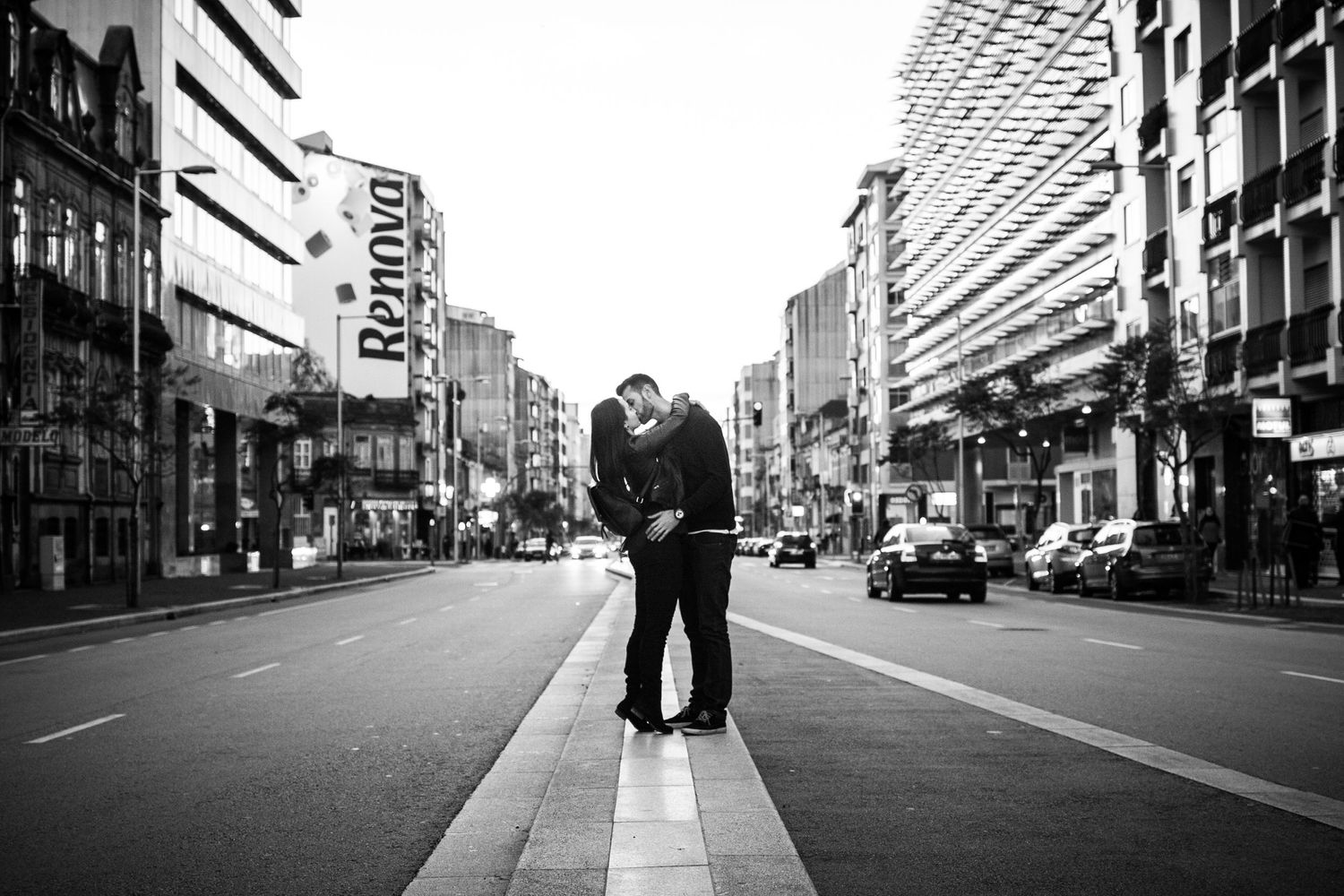 Engagement photoshoot, couple photography at Porto, Portugal