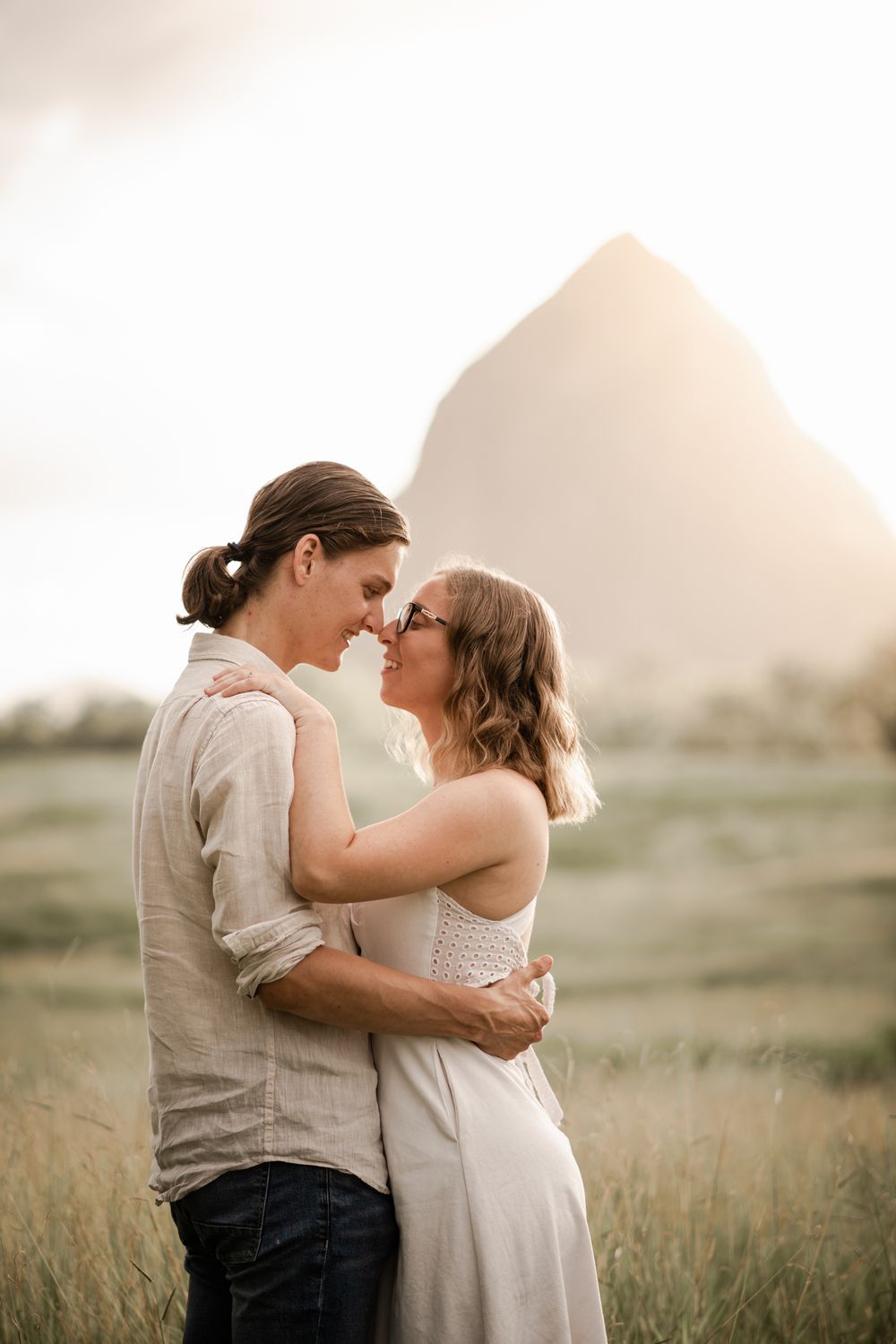 Engagement photoshoot at glasshouse mountains
