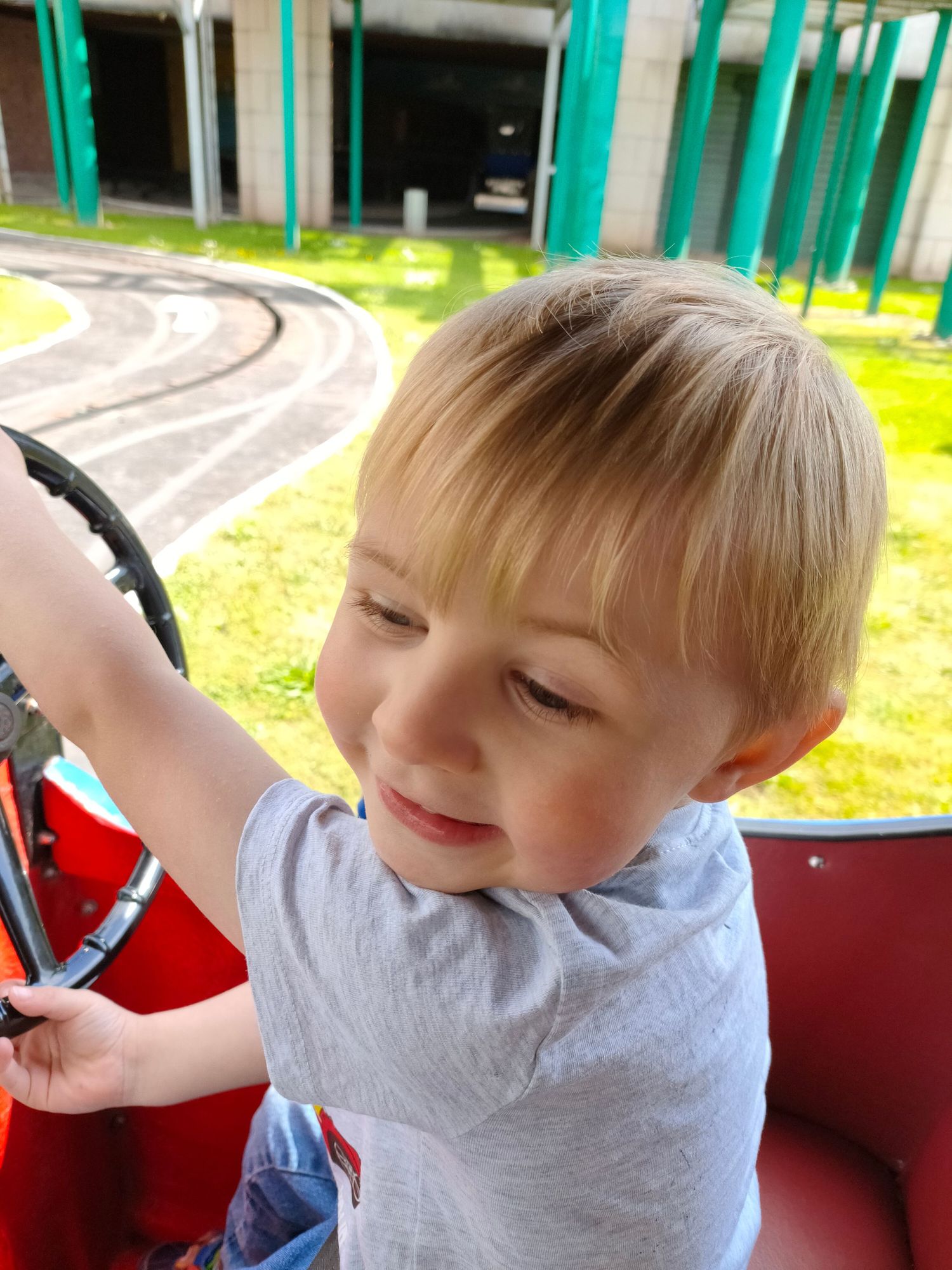 Thomas land ride