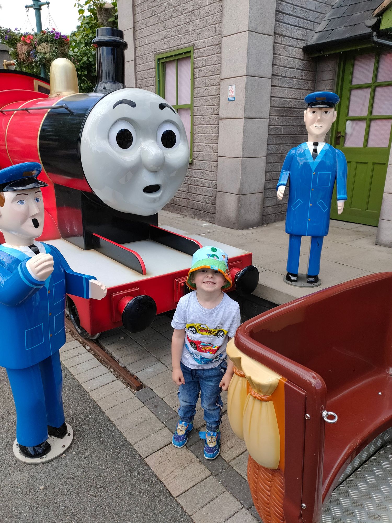 Thomas Land James