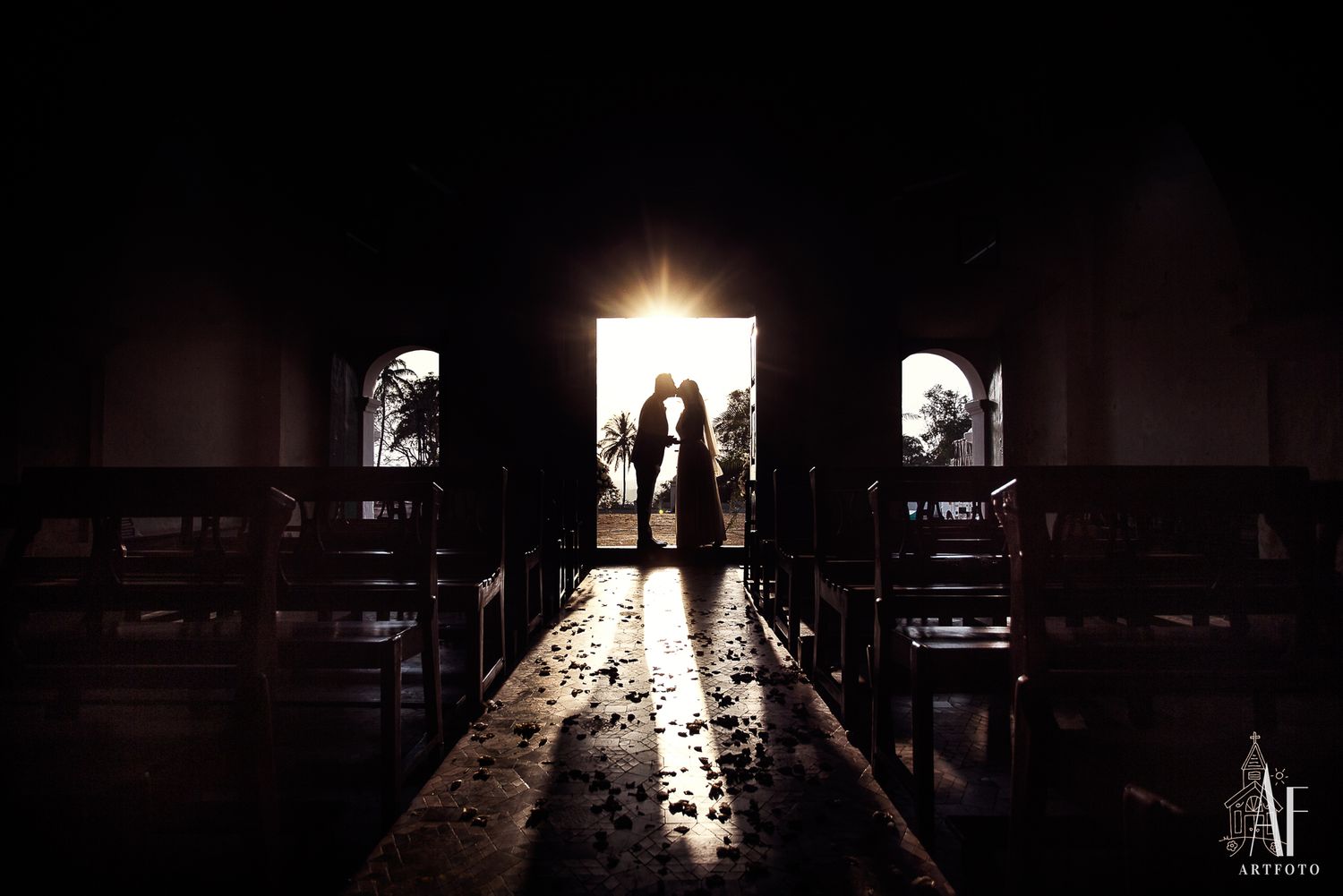 best wedding photographer delhi, luxury wedding photographer delhi, top wedding photographer delhi, couple shoot delhi