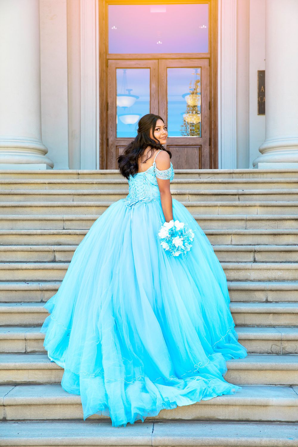 Quinceañera photos; Fotos de Quinceañera en Los Angeles.
Vestidos de Quince. Photos taken at Claremont Colleges.