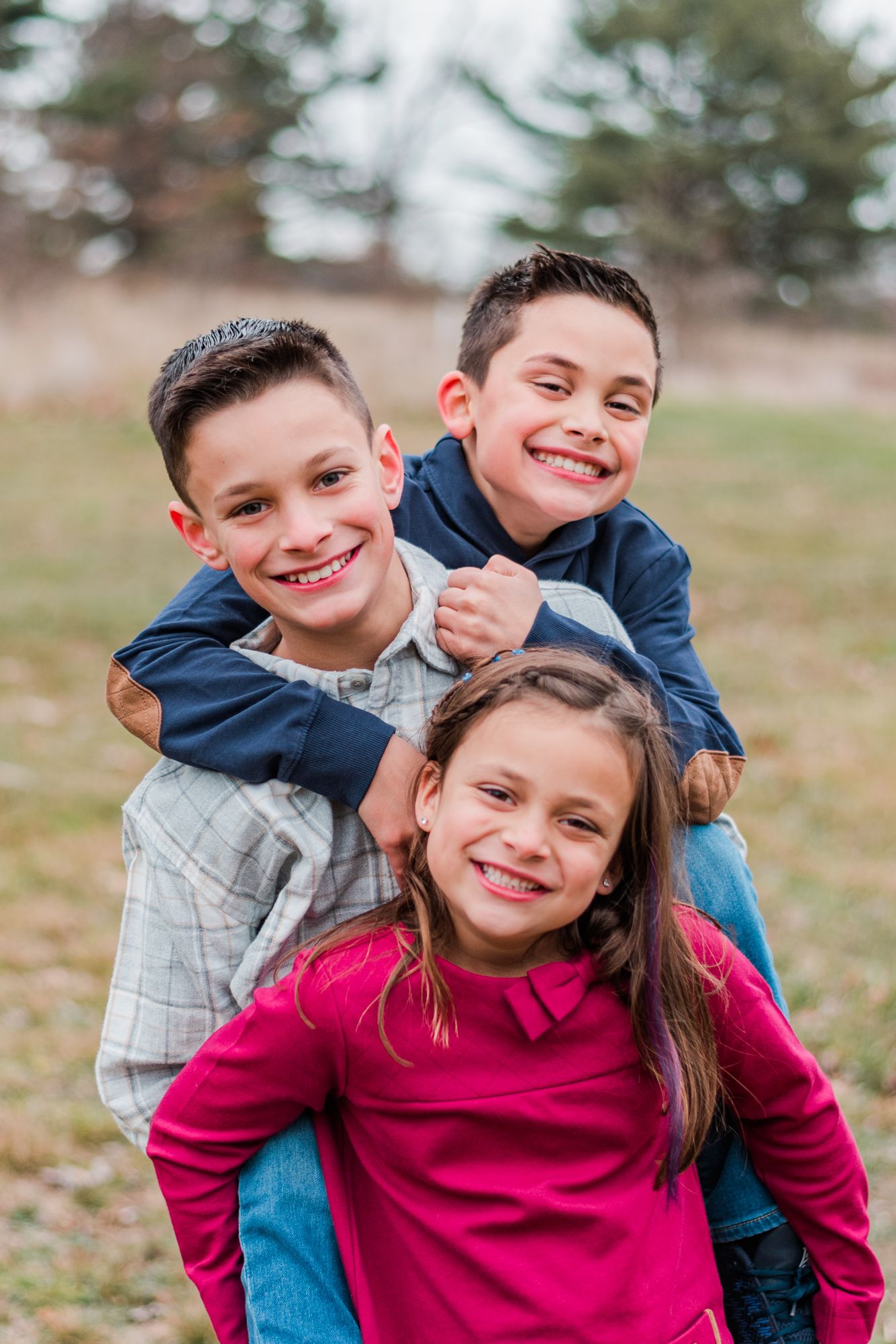 Family session with siblings at North Park, Pittsburgh, Pennsylvania