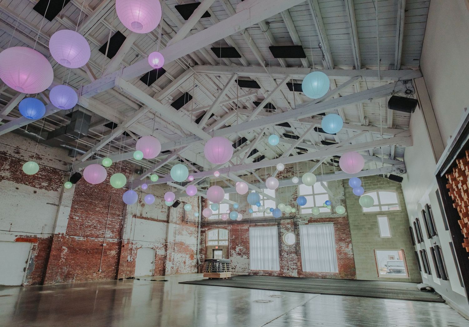 Halo at the Point is ideal for weddings and events as it has been soundproofed to help balance out loud sounds.