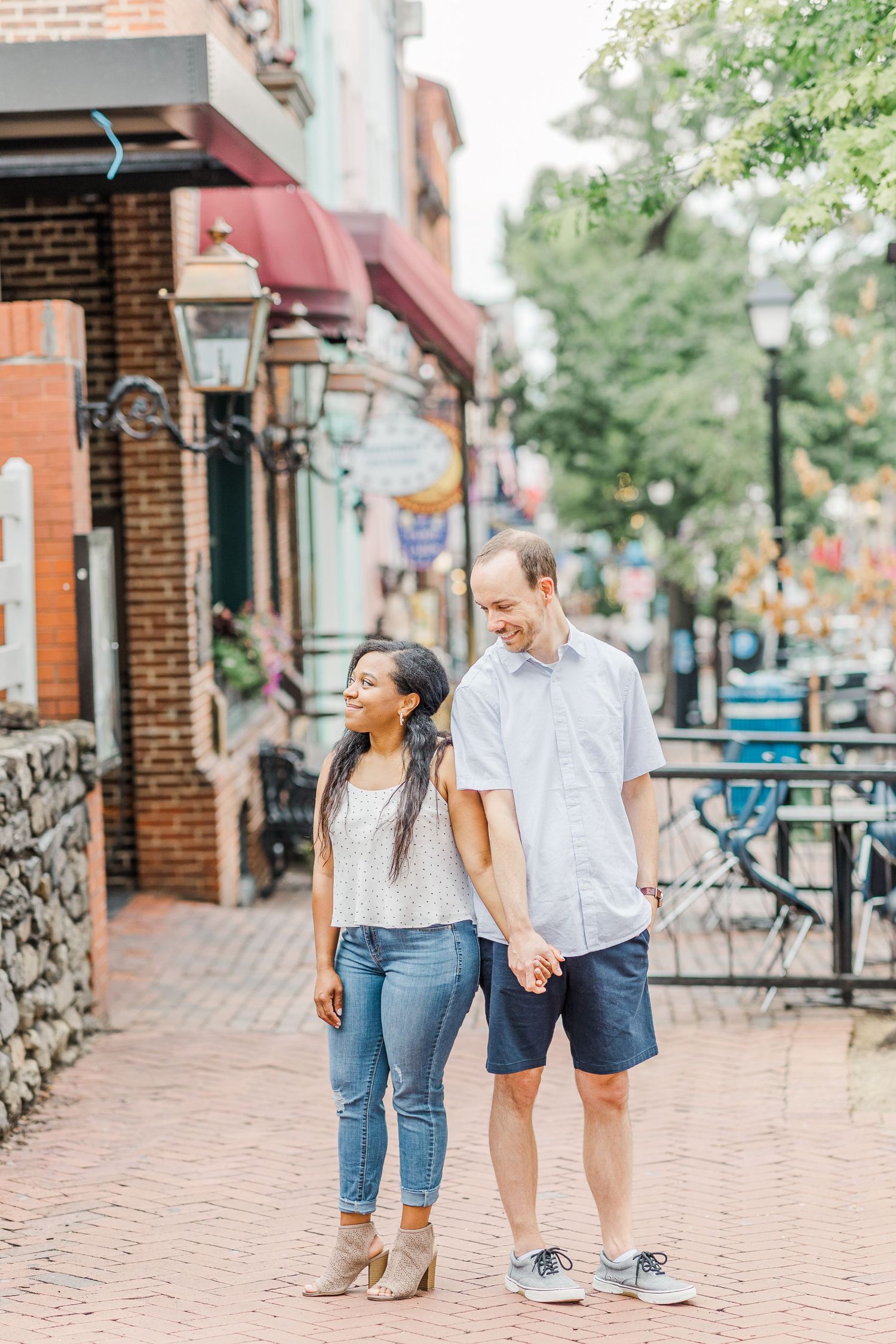 OLD TOWN ALEXANDRIA VIRGINIA ENGAGEMENT PICTURES KING STREET
