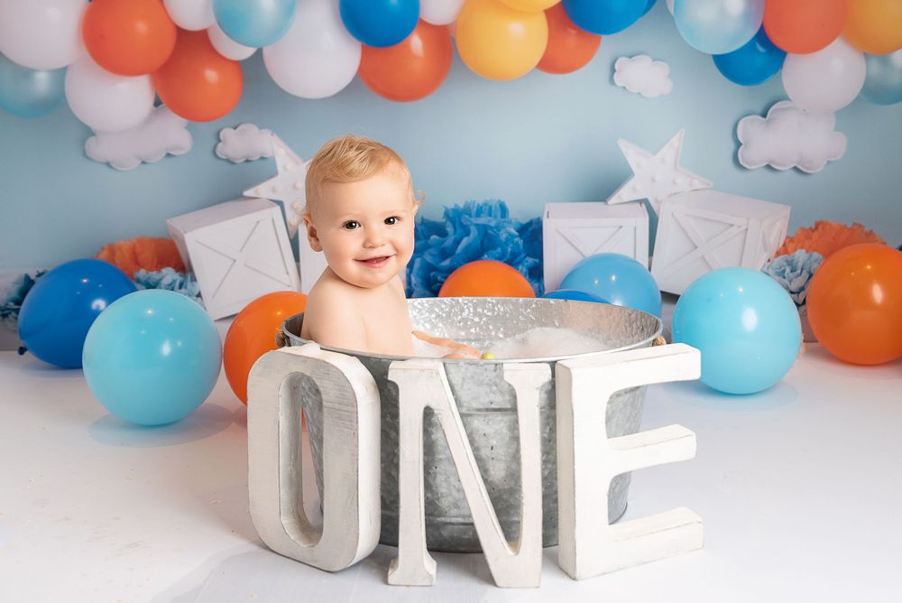 Cake smash boy