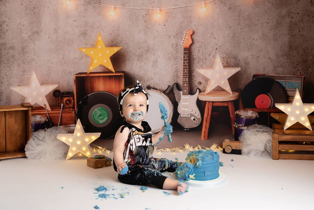 cake smash girl