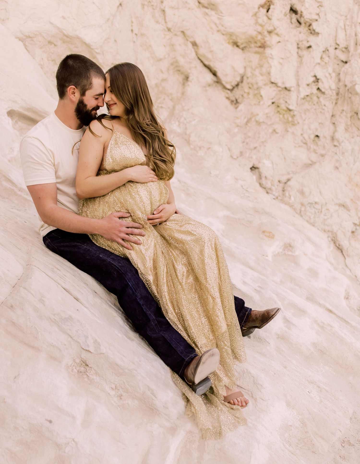 Rachel & Colby's Maternity Photos | White Mesa, NM - Rae Photography |  Capturing Precious Moments: Maternity, Newborns, Family & Every Milestone  In-between | Columbia Missouri