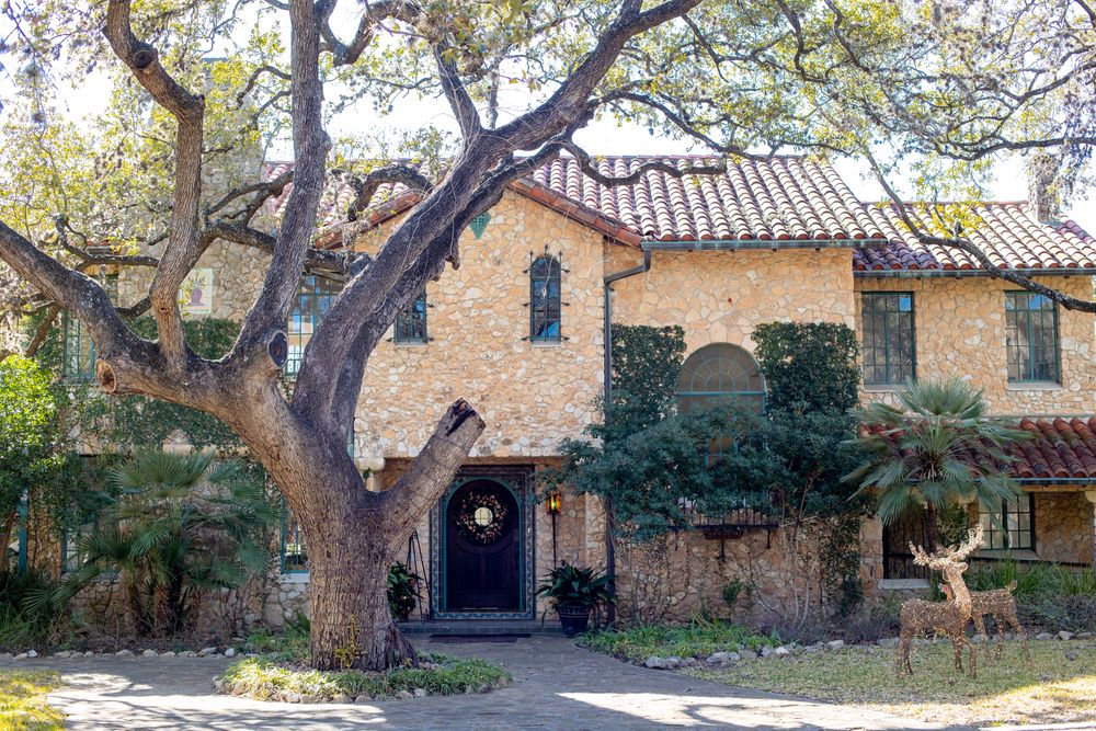 Maternity Photography at The Veranda in San Antonio