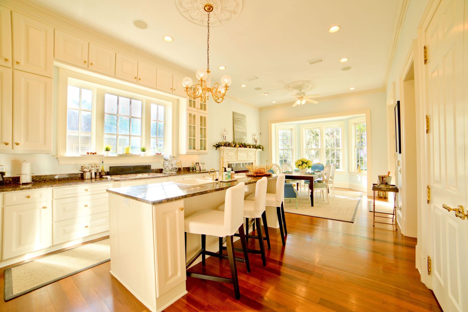 Staged Kitchen Luxury Real Estate Photo in Jacksonville